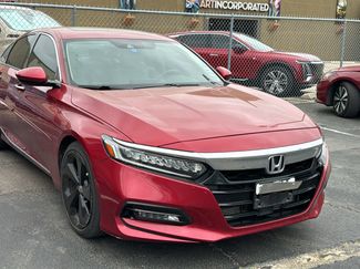 Used 2020 Honda Accord Touring video 2