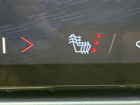 Used 2024 Chevrolet Equinox EV LT image 15