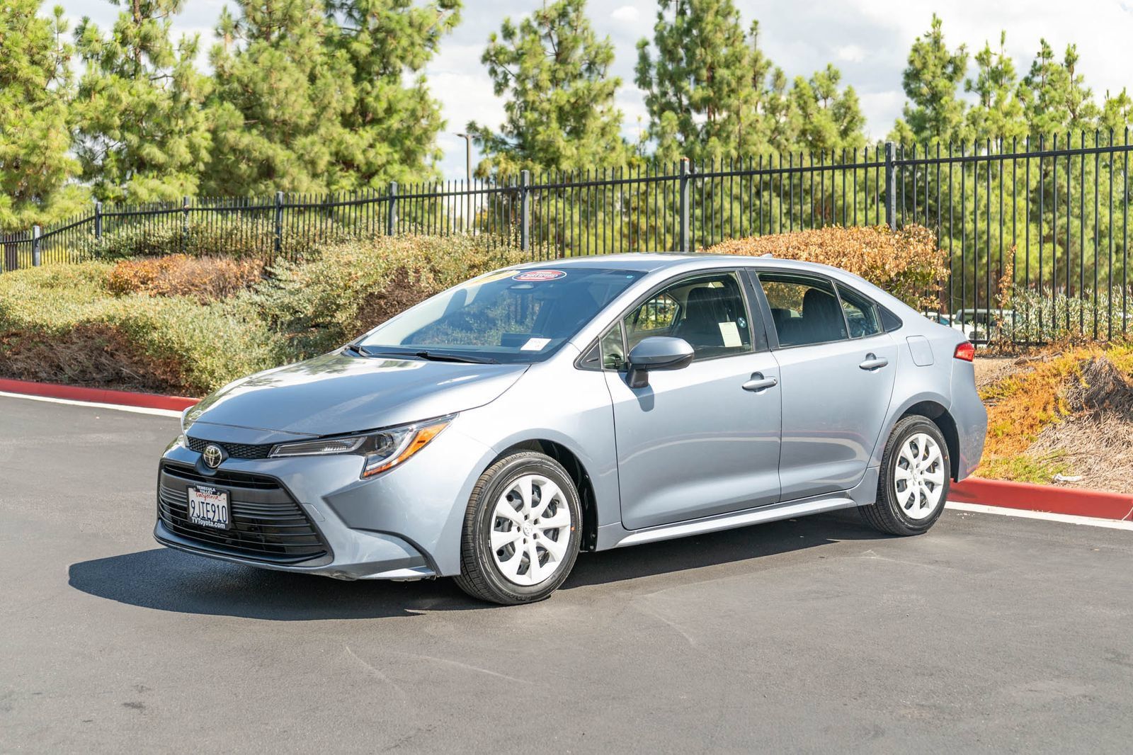 Certified 2024 Toyota Corolla LE FWD image 3