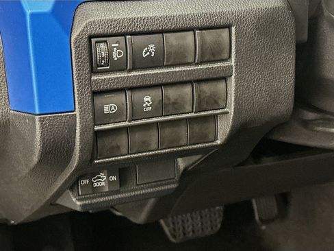 Used 2025 Toyota Tacoma TRD Off-Road image 17