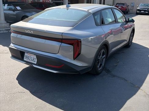 Used 2025 Kia K4 LXS image 6