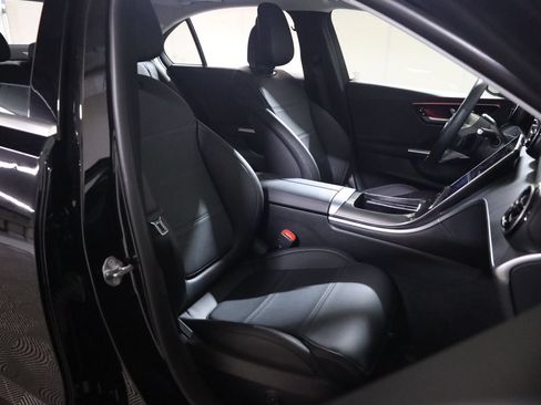 Used 2023 Mercedes-Benz C 300 4MATIC Sedan image 62