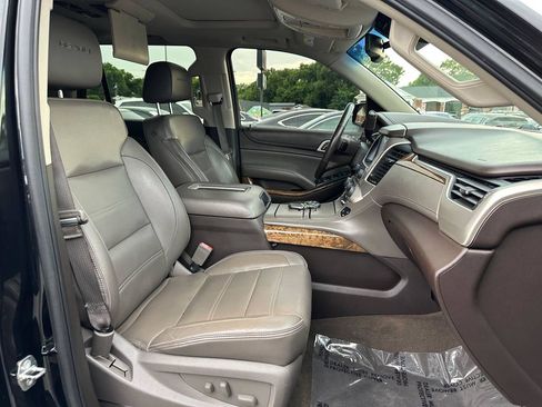Used 2015 GMC Yukon Denali w/ Open Road Package AWD/4WD image 30