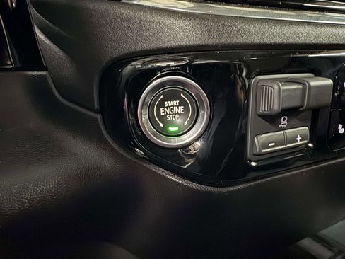 Used 2026 Chevrolet Silverado 1500 LT RWD image 33