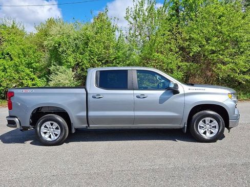 Used 2025 Chevrolet Silverado 1500 LT AWD/4WD image 7
