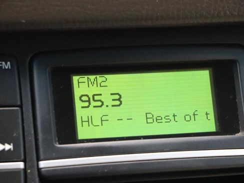 Used 2010 Volvo XC90 3.2 image 19