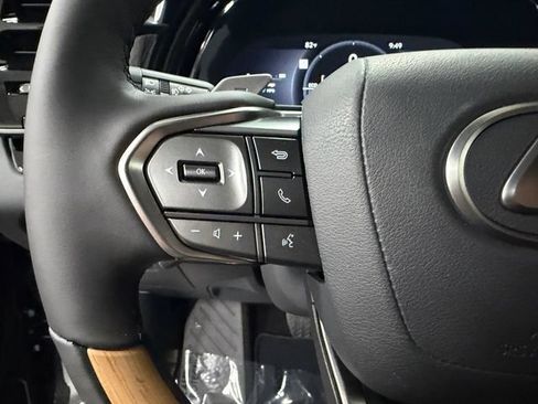 New 2026 Lexus RX 450h AWD image 19