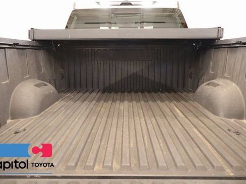 Used 2022 Toyota Tundra Limited AWD/4WD image 24