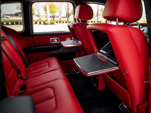 New 2026 Rolls-Royce Cullinan image 44