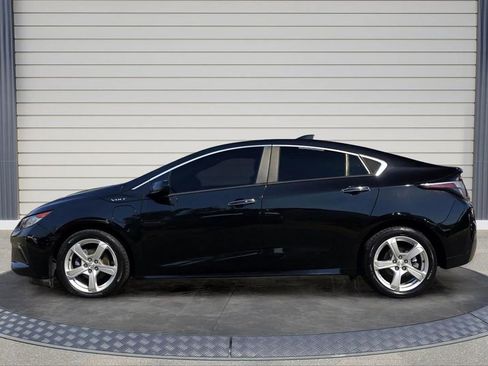 Used 2018 Chevrolet Volt LT image 4