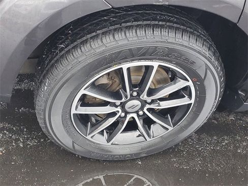 Used 2019 Dodge Journey SE w/ Connectivity Group image 5