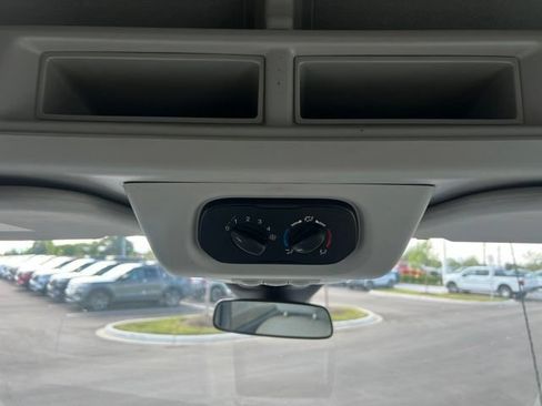 Used 2018 Ford Transit 350 XLT RWD image 17