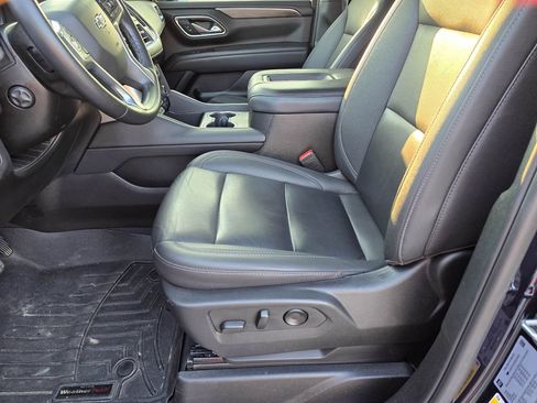 Used 2024 Chevrolet Tahoe Z71 w/ Z71 Off-Road Package AWD/4WD image 11