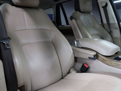 Used 2019 Land Rover Range Rover Long Wheelbase Supercharged image 29