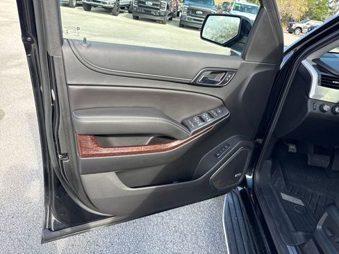 Used 2018 GMC Yukon SLT image 13