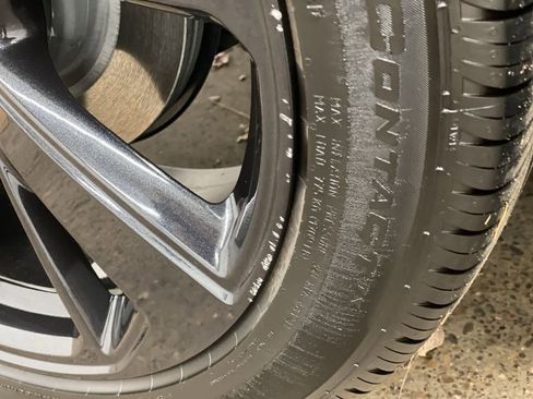 Used 2025 Buick Envision Sport Touring image 30