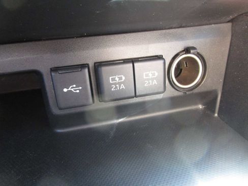 Used 2021 Toyota Highlander Limited AWD/4WD image 21