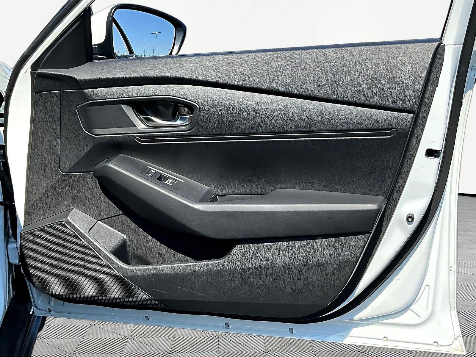 Certified 2023 Honda Accord LX image 27