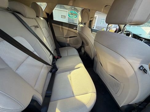Used 2016 Hyundai Tucson SE w/ Option Group 02 image 17