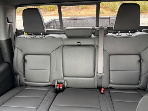 New 2026 Chevrolet Silverado 1500 LT Trail Boss w/ LT Trail Boss Premium Package image 16