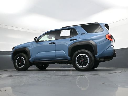 Used 2025 Toyota 4Runner TRD Off-Road image 39