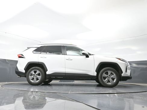Used 2025 Toyota RAV4 XLE image 23