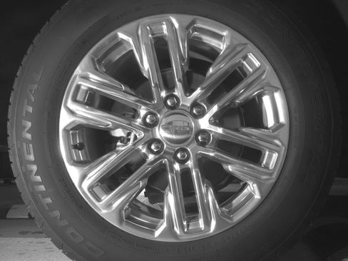 Used 2024 GMC Yukon SLT w/ SLT Luxury Package RWD image 14