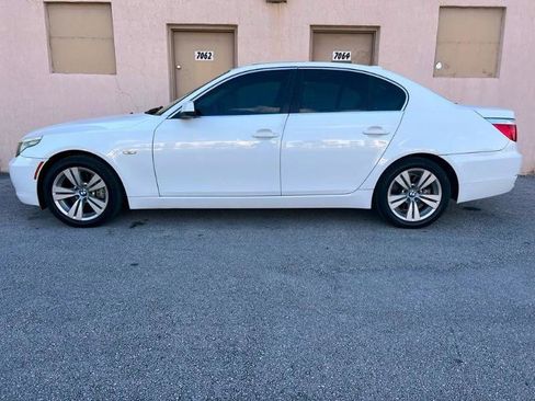 Used 2010 BMW 528i Sedan RWD image 13