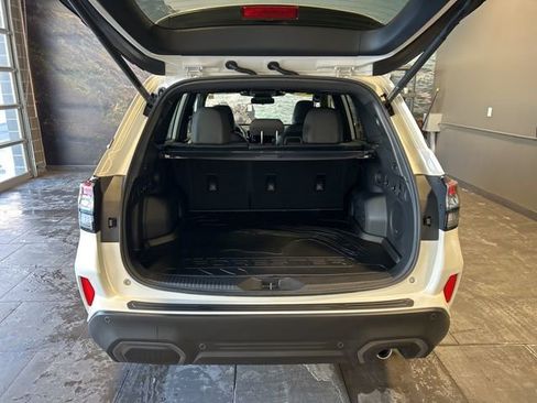 Used 2025 Subaru Forester Limited image 36