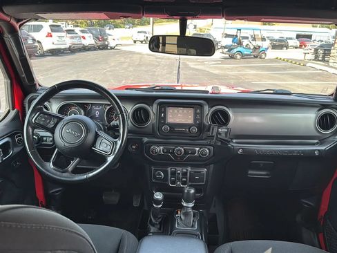 Used 2019 Jeep Wrangler Unlimited Sport S AWD/4WD image 31