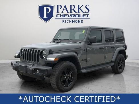 Used 2021 Jeep Wrangler Unlimited Sahara image 3