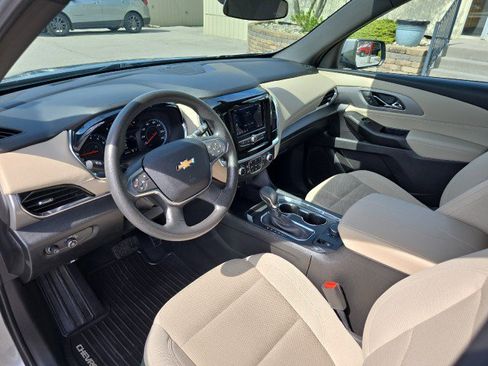 Used 2023 Chevrolet Traverse LS w/ Safety Package image 17