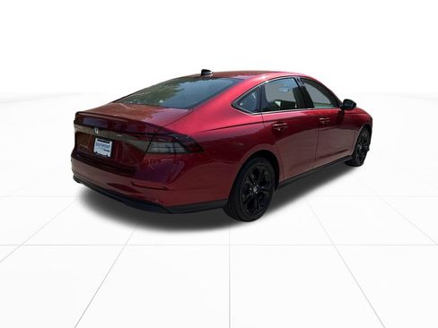 Certified 2025 Honda Accord SE image 9