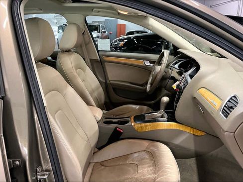 Used 2010 Audi A4 2.0T Premium image 10