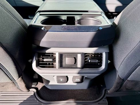 Certified 2022 Ford F150 XLT w/ Equipment Group 302A High image 33