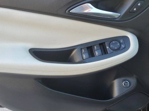 Used 2021 Buick Encore GX Select w/ Sport Touring Package image 18