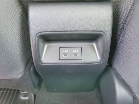 Used 2026 Toyota Corolla LE FWD image 10