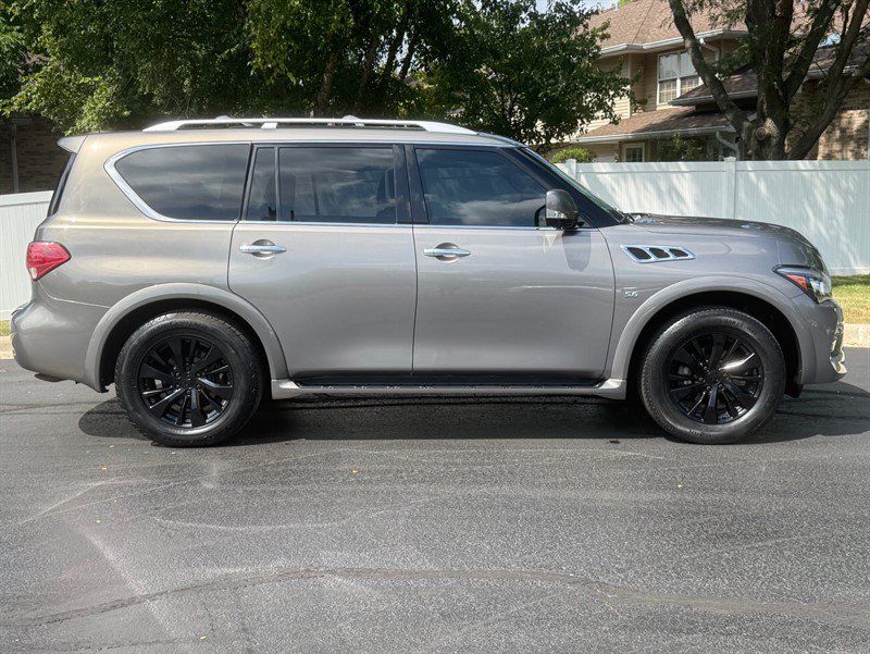 Used 2016 INFINITI QX80 4WD w/ Driver's Assistance Package image 4