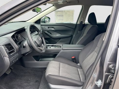 New 2026 Nissan Rogue SV w/ Cold Weather Package FWD image 16