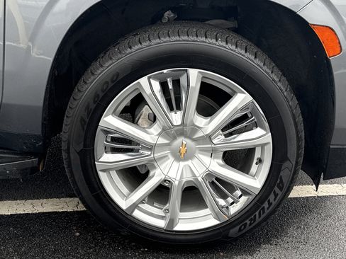 Used 2021 Chevrolet Suburban High Country w/ Max Trailering Package image 13