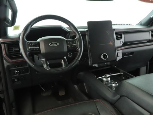 Used 2022 Ford Expedition Max Limited AWD/4WD image 2