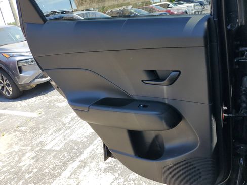 Used 2025 Hyundai Kona SEL AWD/4WD image 13