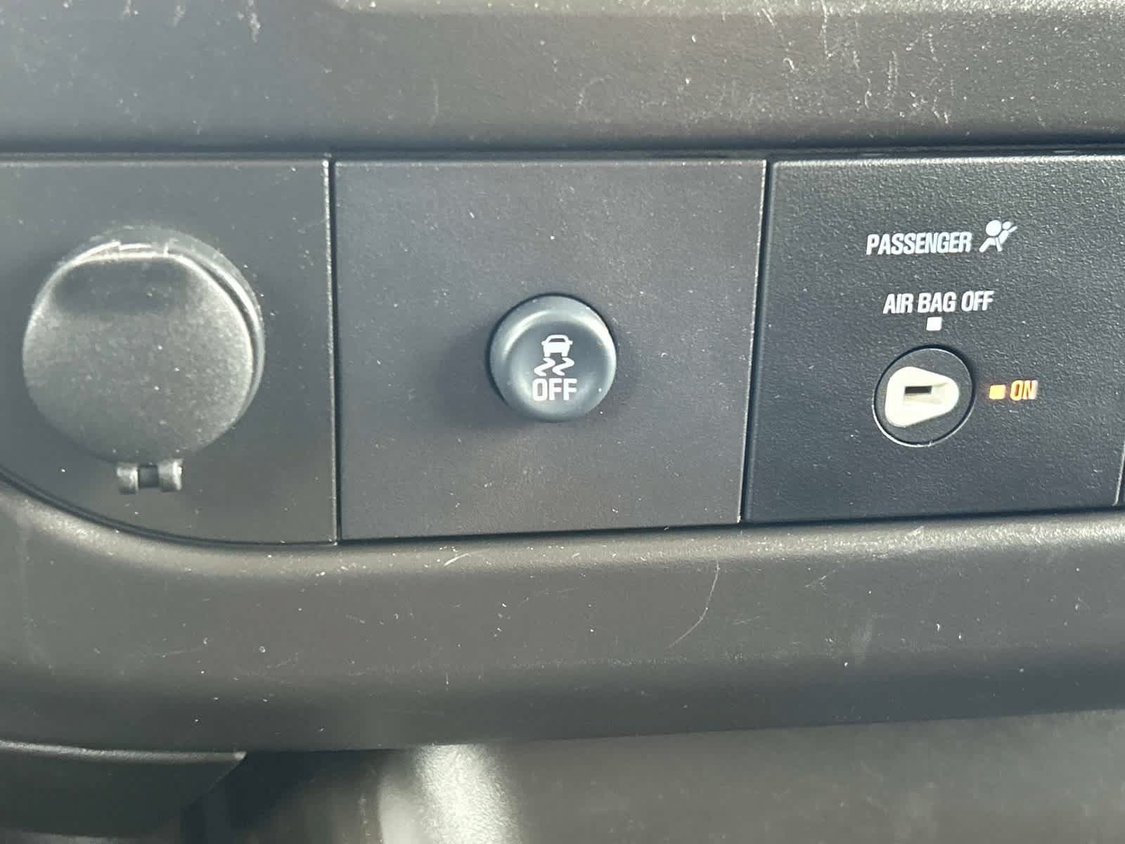Used 2024 GMC Savana 2500 w/ Driver Convenience Package RWD image 26