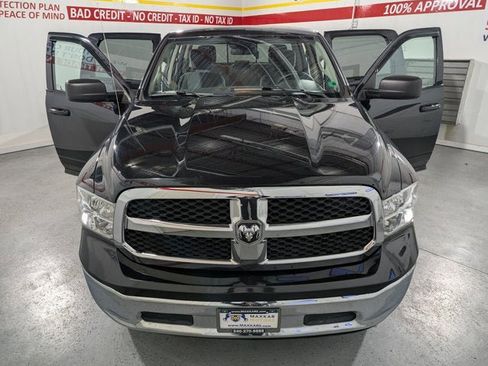 Used 2019 RAM 1500 Classic SLT image 10