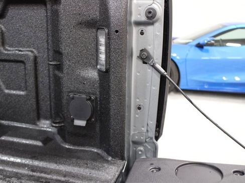 New 2026 GMC Sierra 1500 SLE w/ X31 Off-Road Package image 11