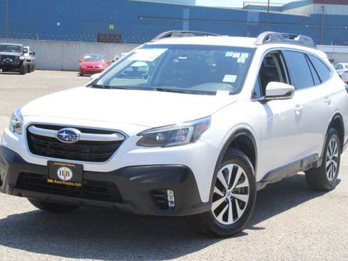 Used 2020 Subaru Outback Premium AWD/4WD image 10