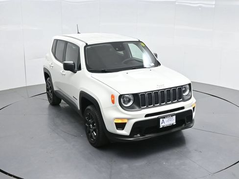 Used 2023 Jeep Renegade Latitude AWD/4WD image 48