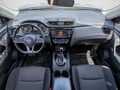 Used 2018 Nissan Rogue SV FWD image 16