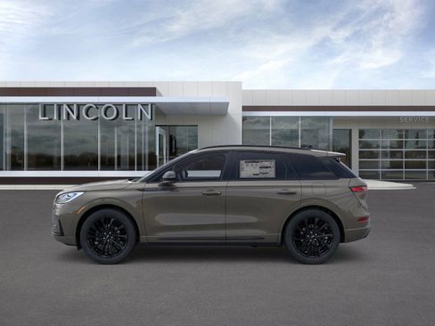 New 2026 Lincoln Corsair Reserve w/ Jet Appearance Package image 3