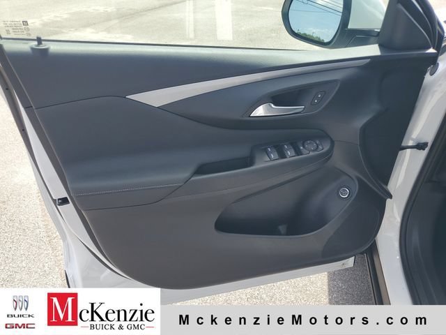 New 2026 Buick Envista Preferred w/ Convenience I Package FWD image 8
